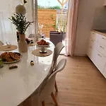 Domino 1 Superbement Rénové - 2 - Terrasse à 300m Commerces Appartement Le Grau-du-Roi